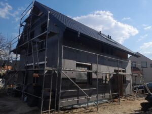INSULATING A SINGLE-FAMILY HOUSE